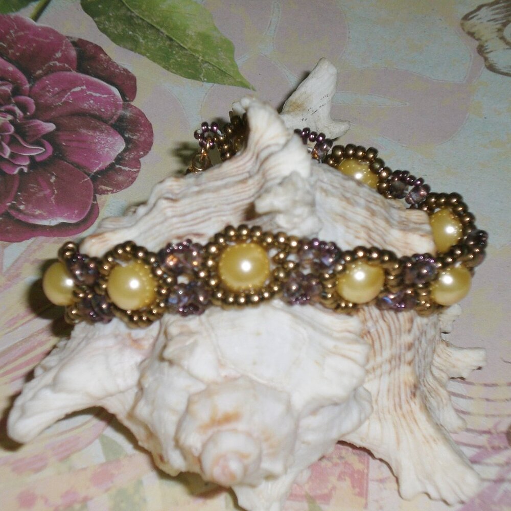 Hand Beaded Sunflower Gold Pearl and Seed Bead Bracelet
